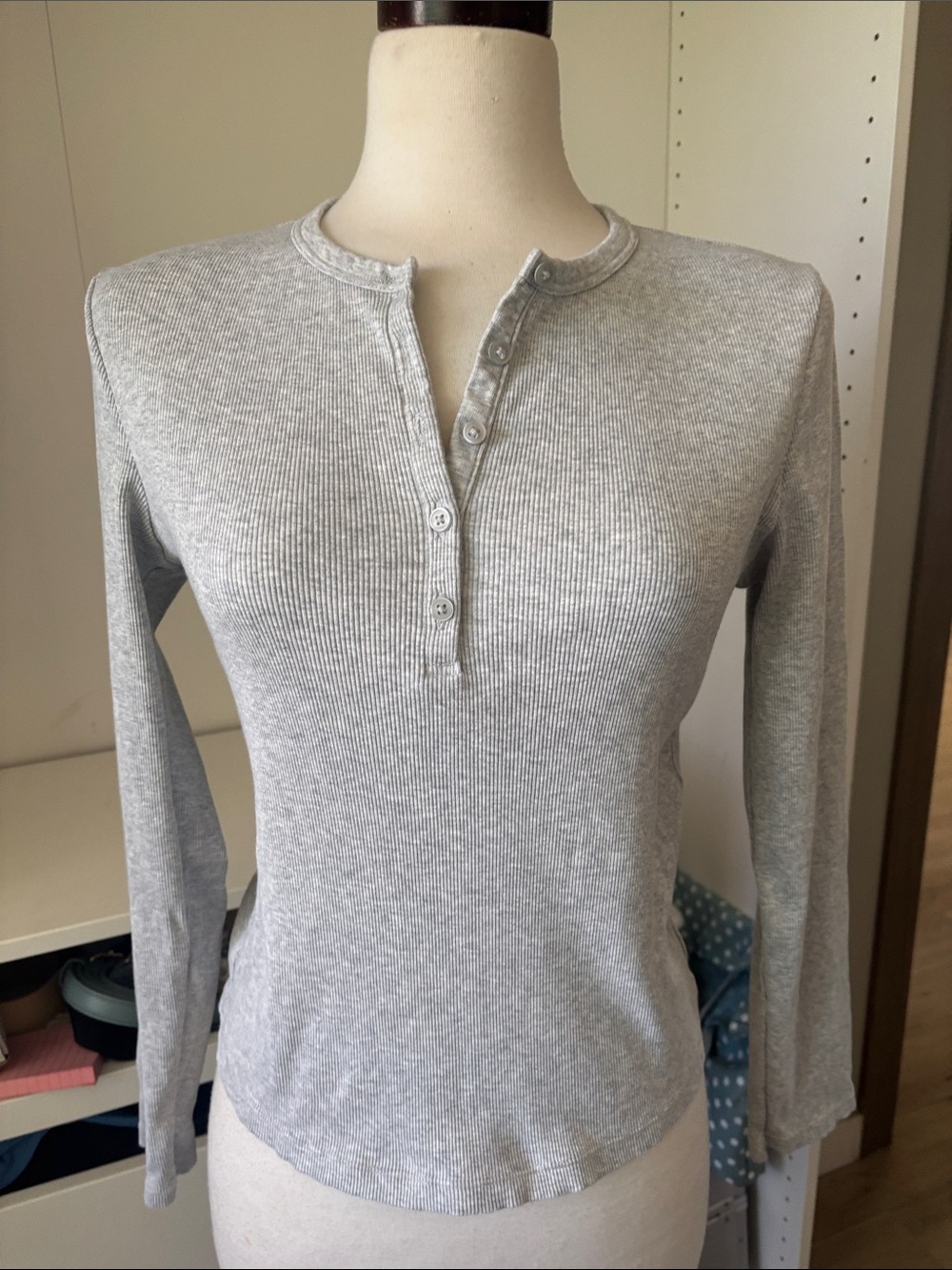 Uniqlo Light Gray Ribbed Henley Long-Sleeve Top
